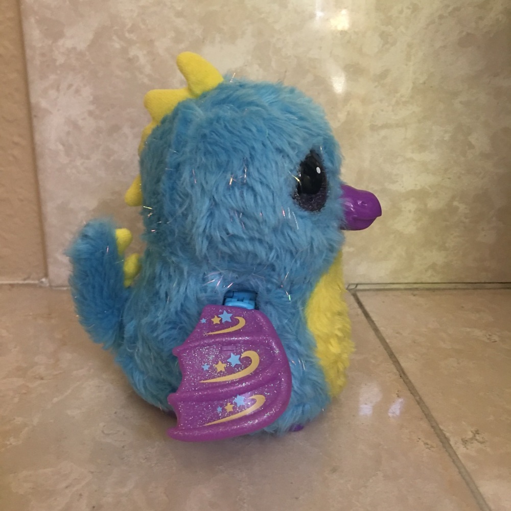 HATCHIMALS Interactive Dragon - Picture 3 of 7